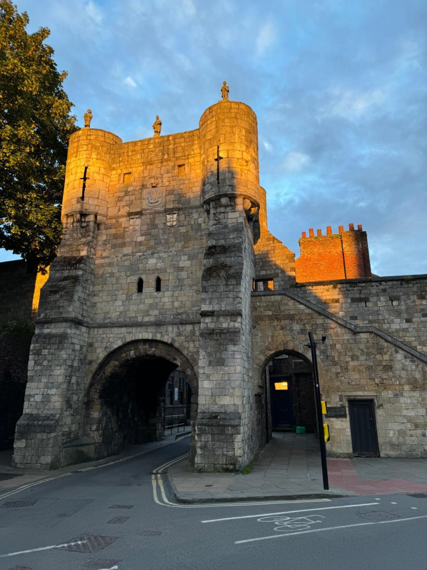 Apartamento Brand New Flat 5 With Free Parking And Fast Wifi York Exterior foto