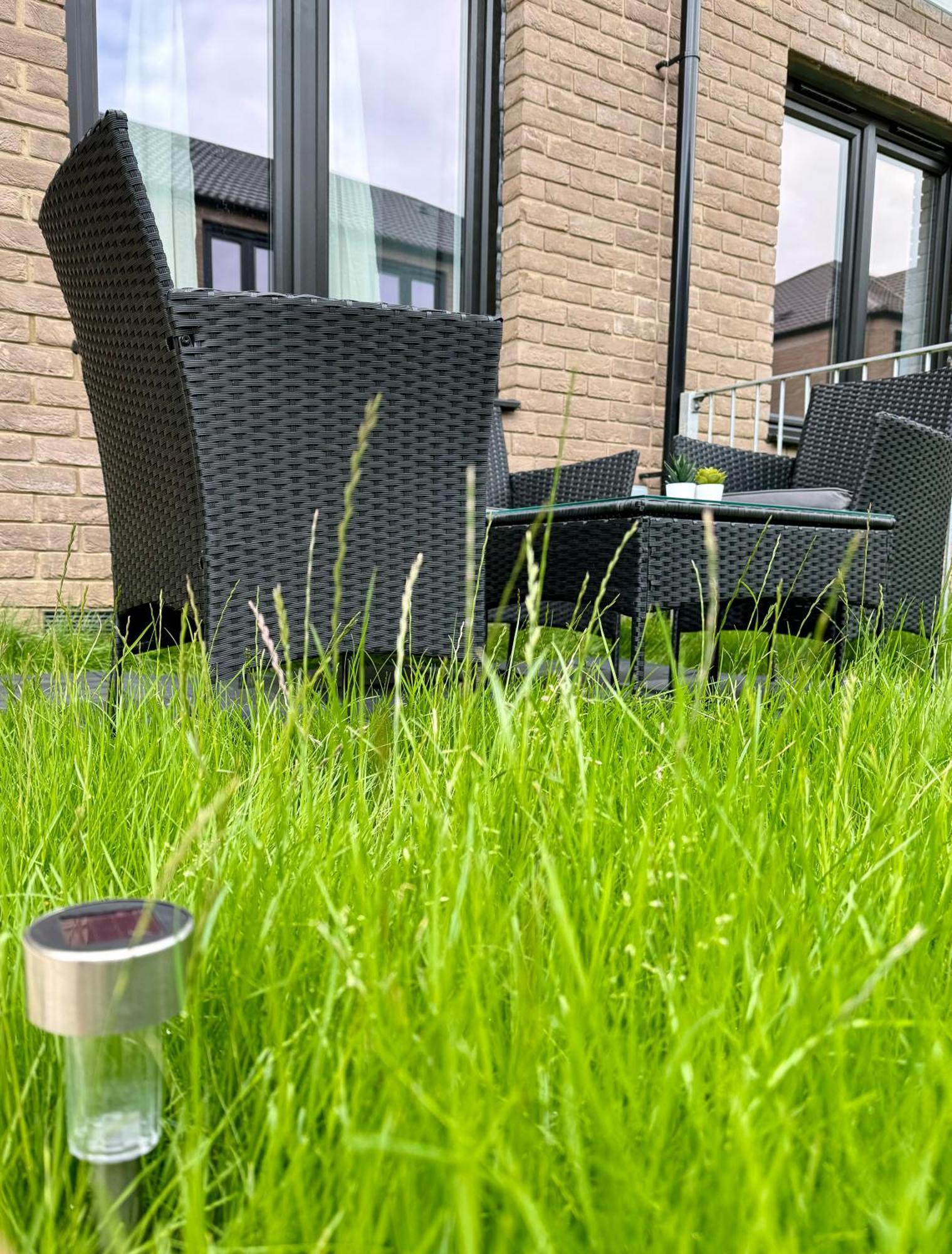 Apartamento Brand New Flat 5 With Free Parking And Fast Wifi York Exterior foto