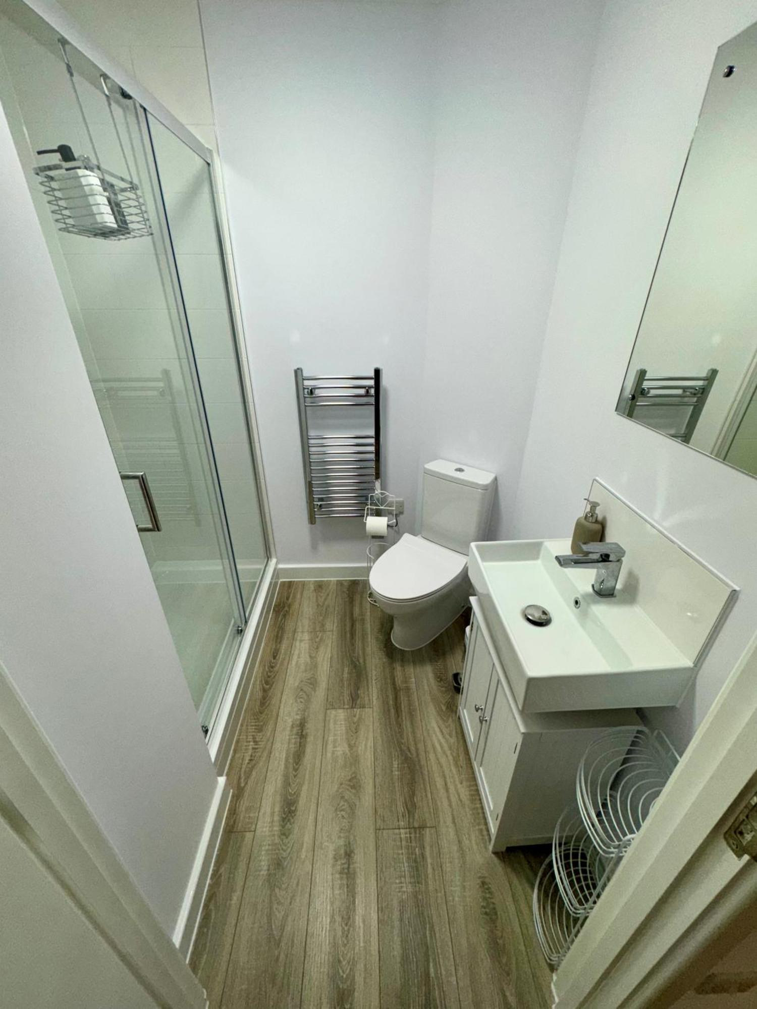 Apartamento Brand New Flat 5 With Free Parking And Fast Wifi York Exterior foto